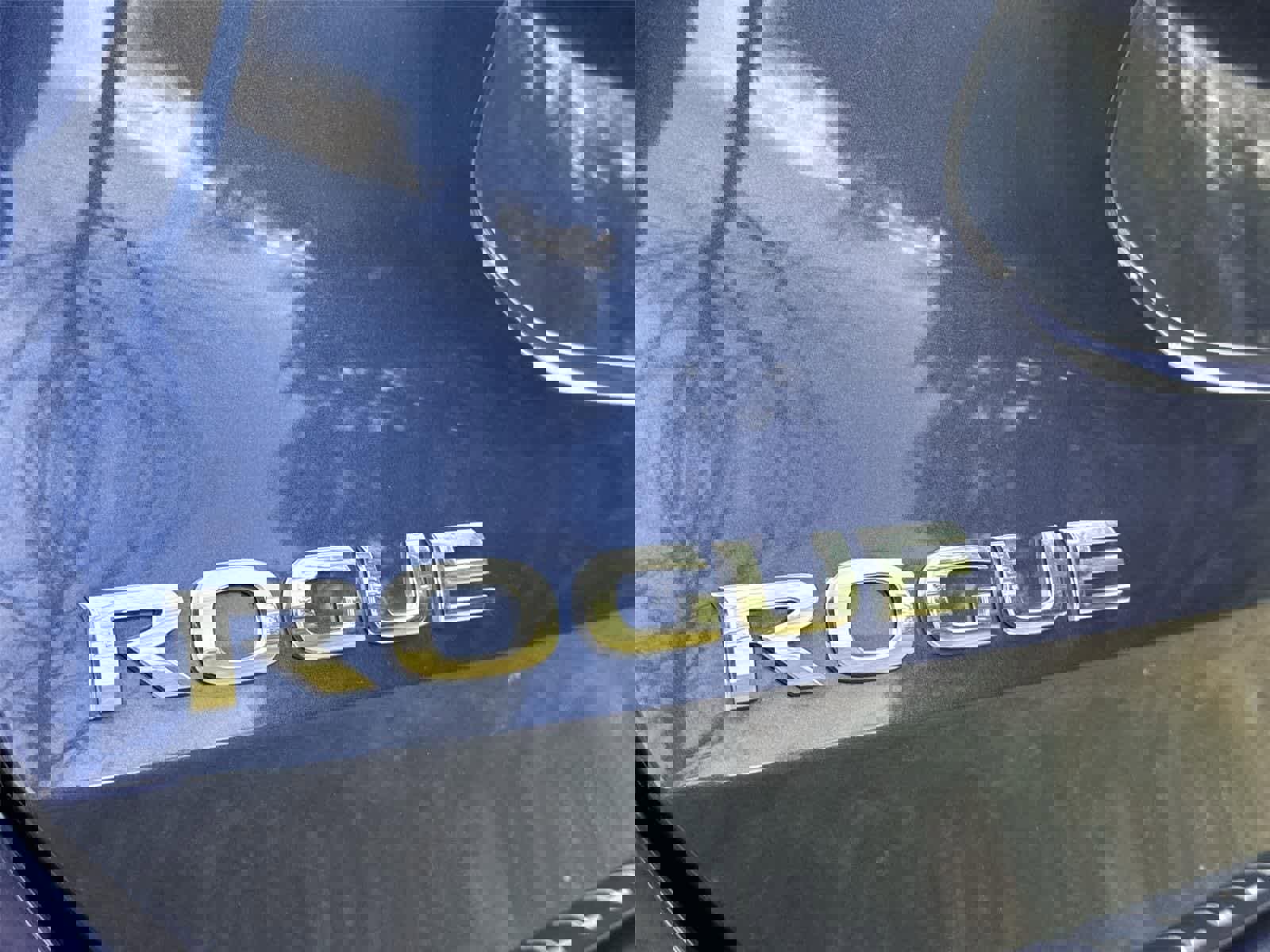 Used 2017 Nissan Rogue SV image 11