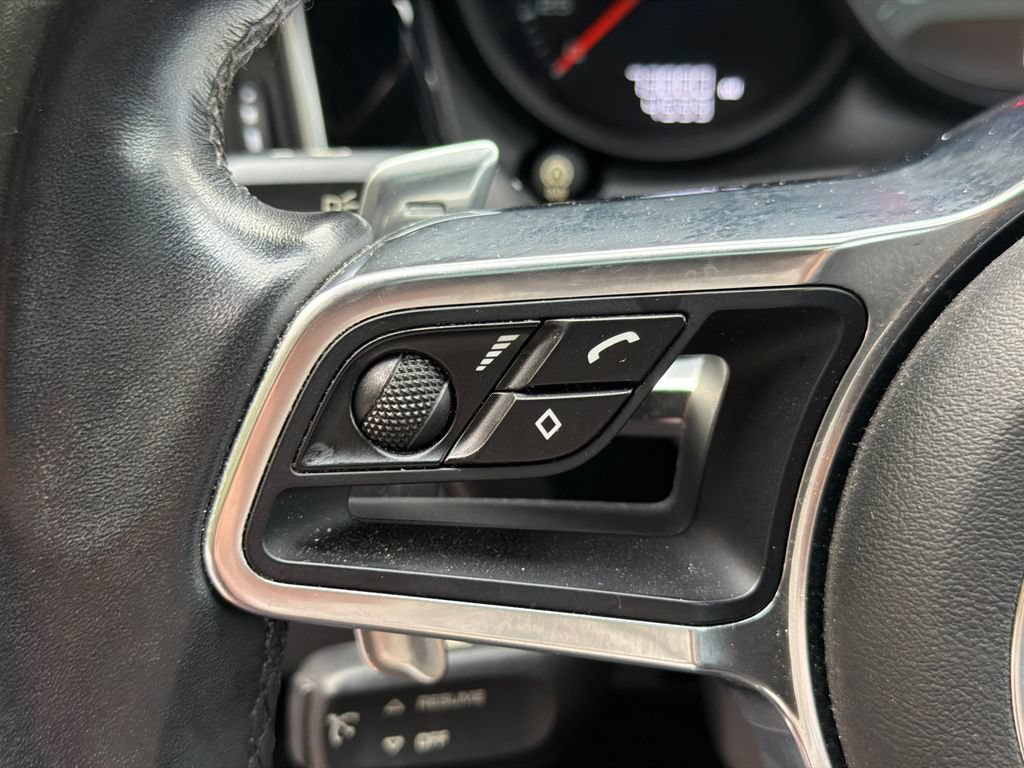 Used 2017 Porsche Macan S AWD/4WD image 25
