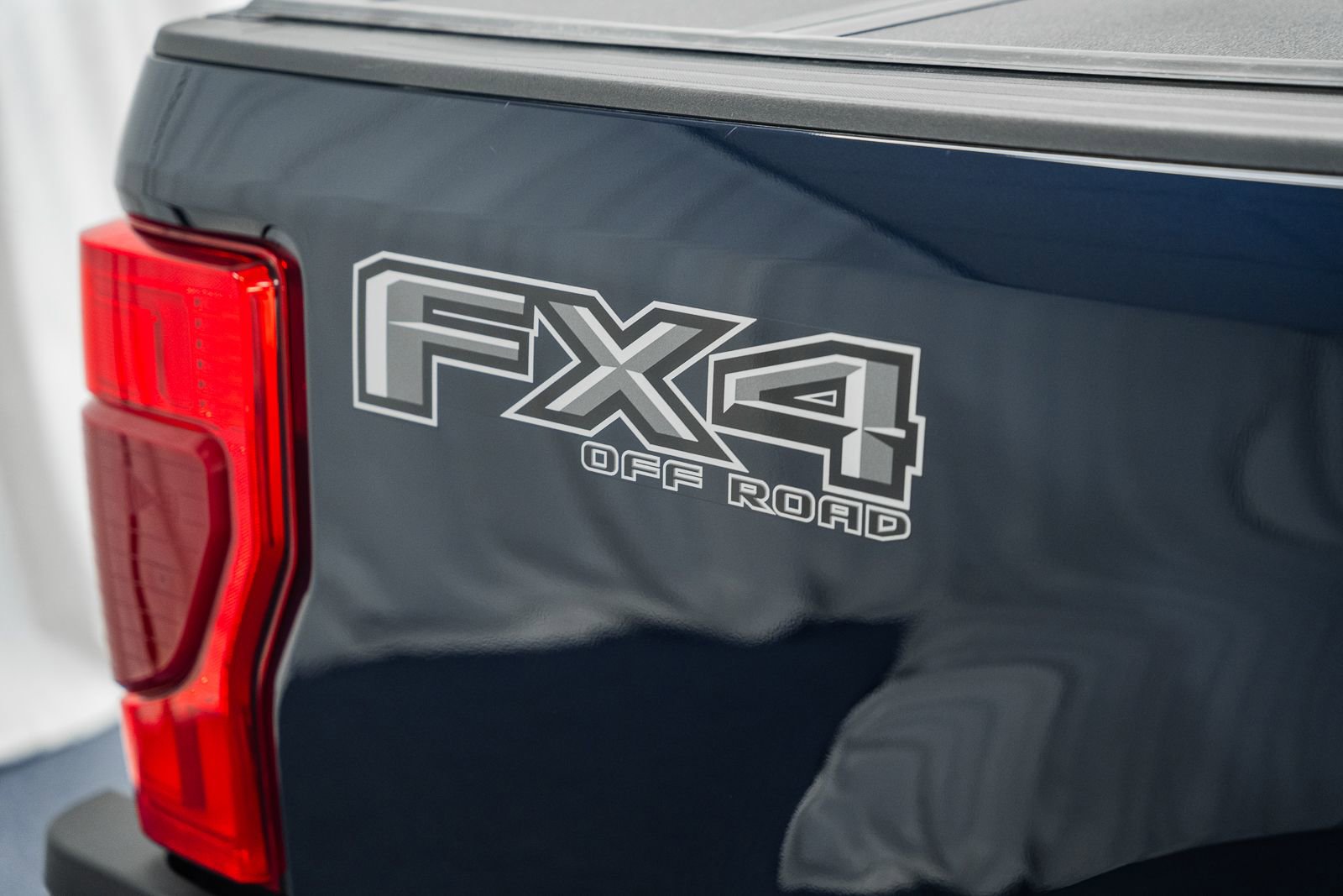 Used 2022 Ford F250 Lariat w/ Black Appearance Pkg image 27