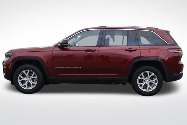 Used 2024 Jeep Grand Cherokee Limited image 12