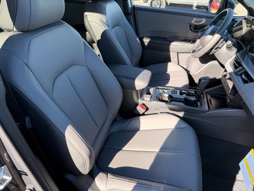 Used 2026 Subaru Outback Limited AWD/4WD image 32