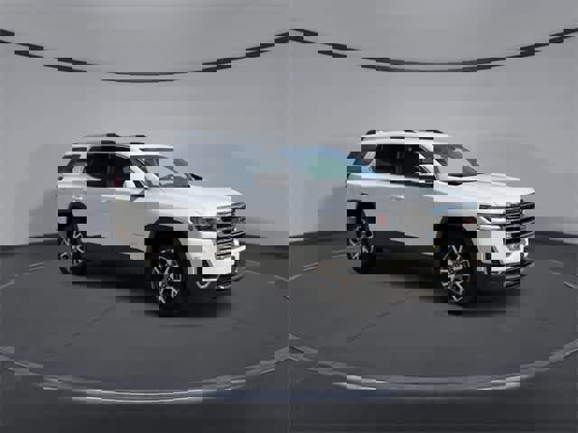 Used 2023 GMC Acadia SLT image 2