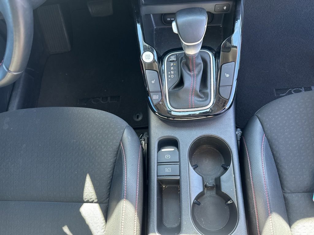 Used 2023 Kia Soul GT-Line w/ GT-Line Technology Package image 32