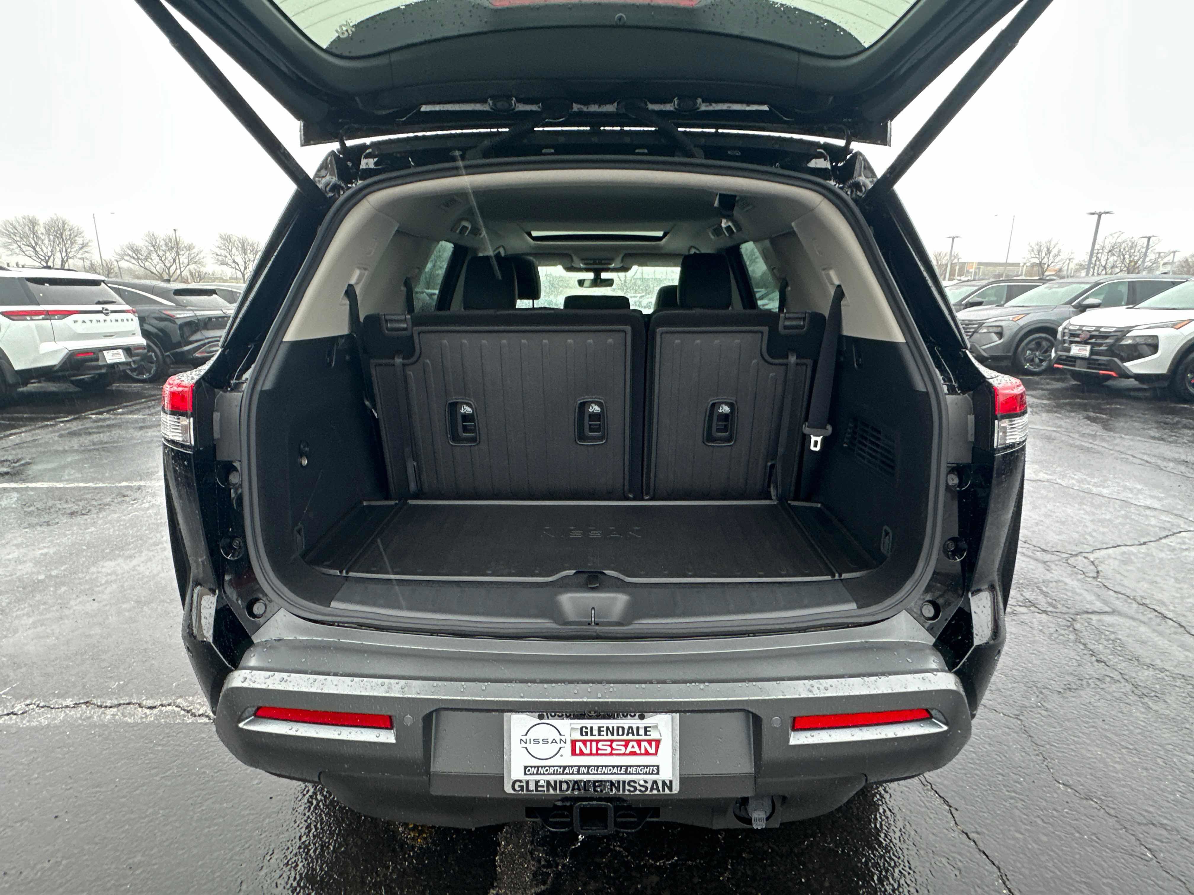 New 2026 Nissan Pathfinder Platinum AWD/4WD image 14