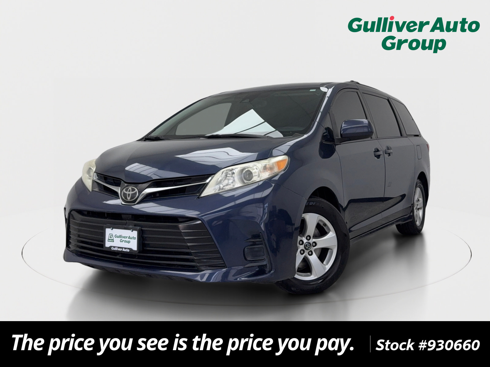 Used 2018 Toyota Sienna LE w/ Carpet Mat Package FWD image 1