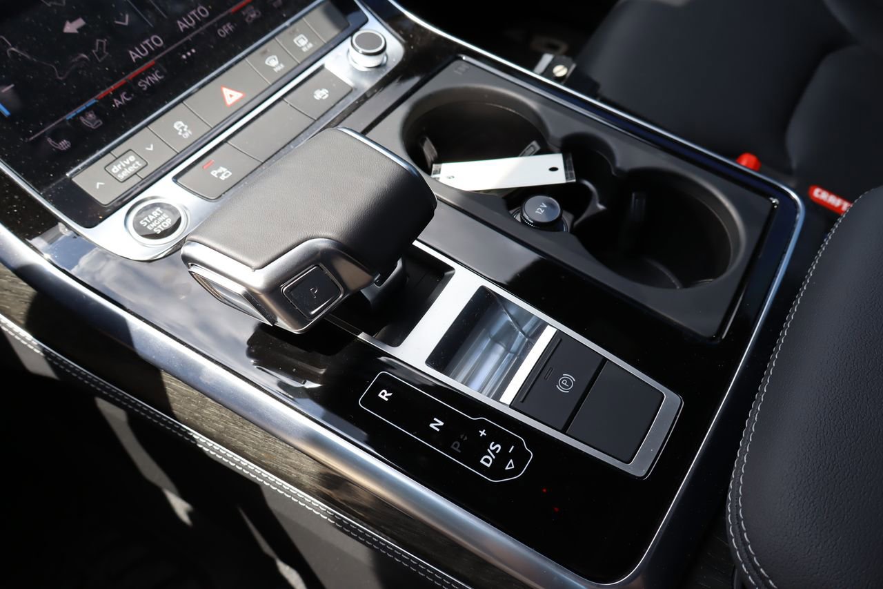 Used 2025 Audi Q7 3.0T Premium Plus AWD/4WD image 31