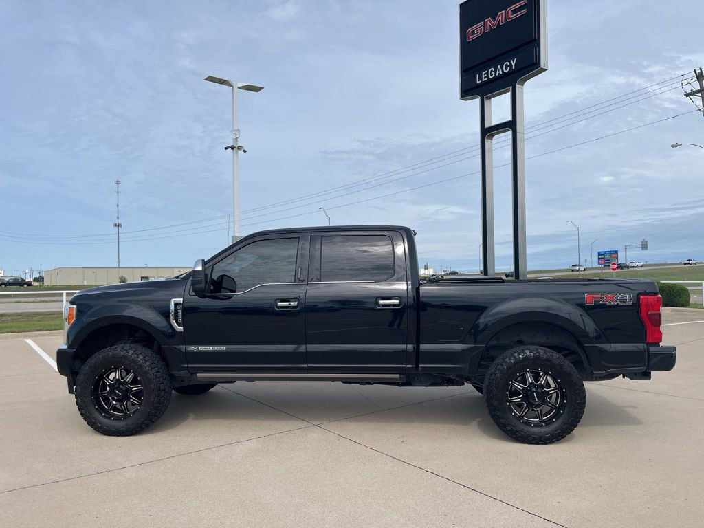 Used 2019 Ford F350 Platinum w/ Platinum Ultimate Package image 3