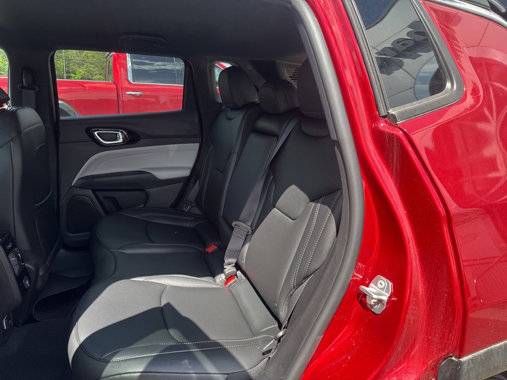 New 2026 Jeep Compass Limited AWD/4WD image 16