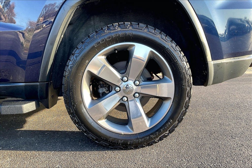 Used 2015 Jeep Grand Cherokee Limited w/ Luxury Group II AWD/4WD image 9