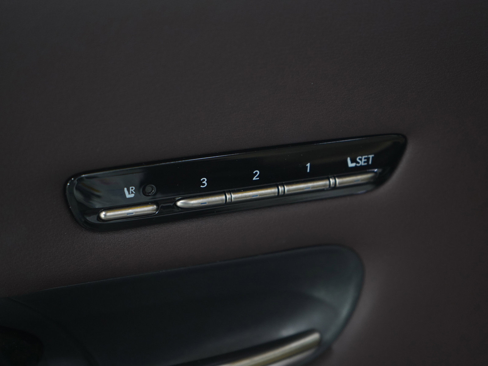 Used 2019 Lexus LS 500 AWD w/ Interior Upgrade Package image 24