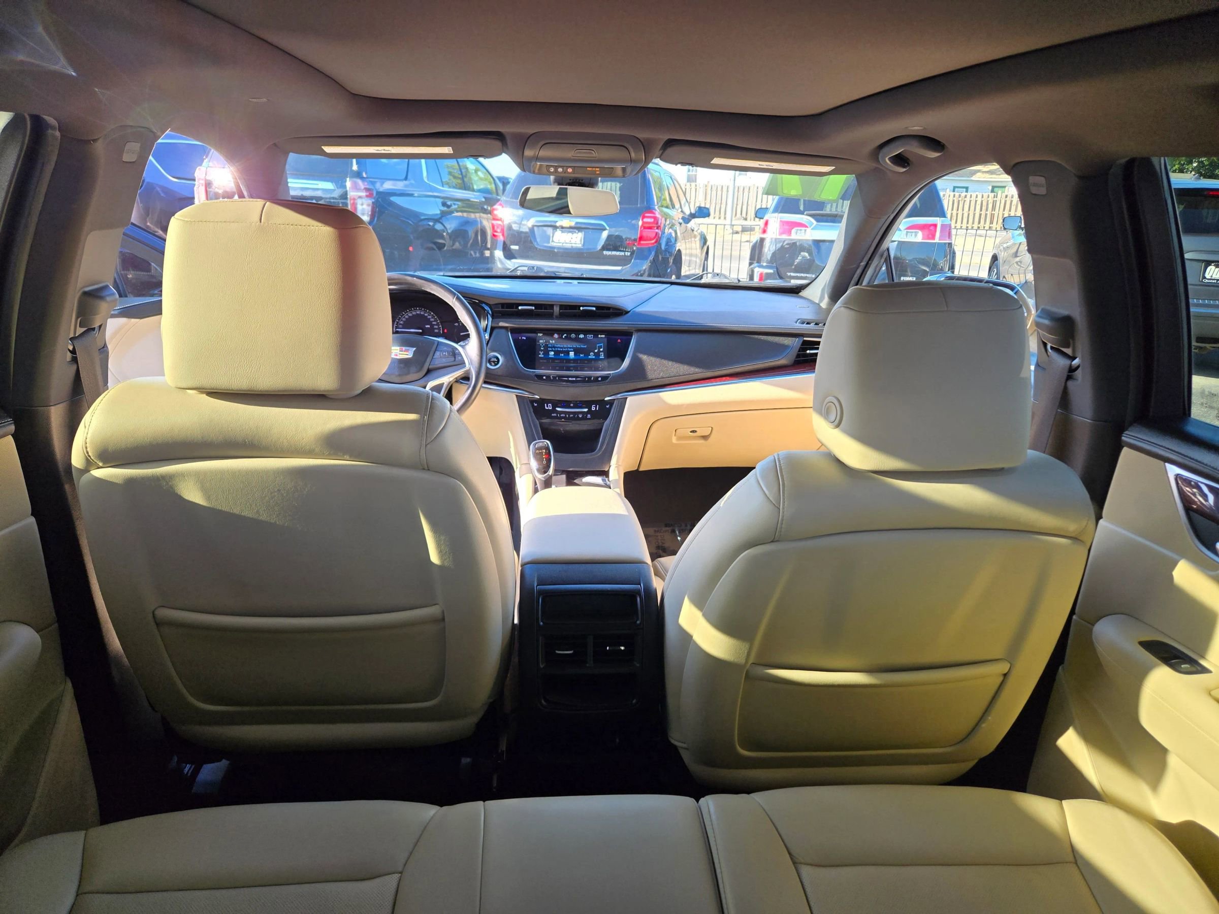 Used 2017 Cadillac XT5 Luxury w/ Driver Awareness Package image 60