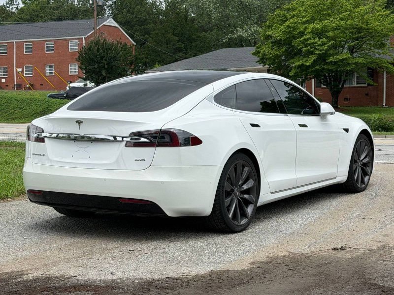 Used 2017 Tesla Model S 90D AWD/4WD image 4