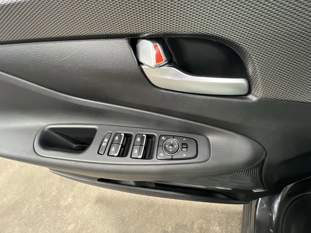 Used 2020 Hyundai Santa Fe SEL image 22