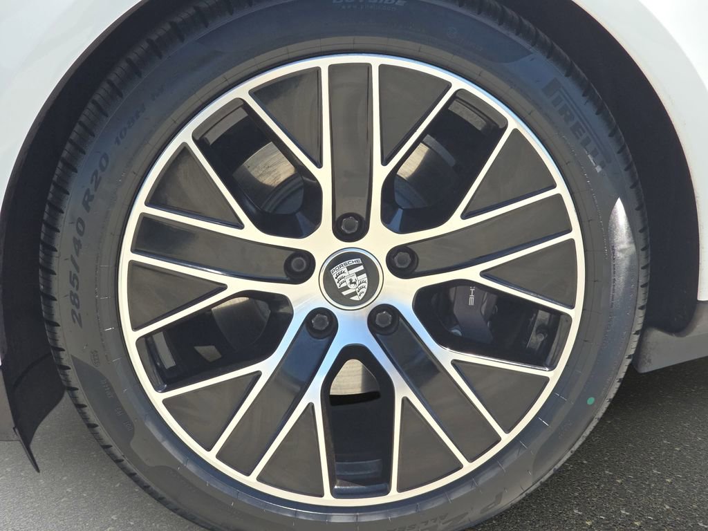 Used 2021 Porsche Taycan RWD image 36