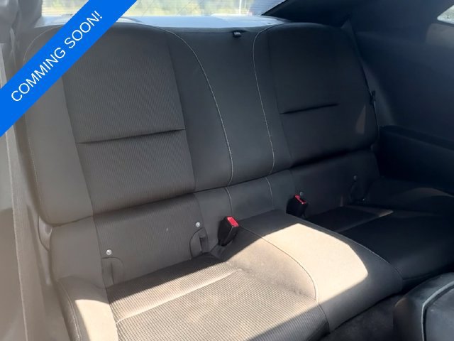 Used 2015 Chevrolet Camaro LT RWD image 6