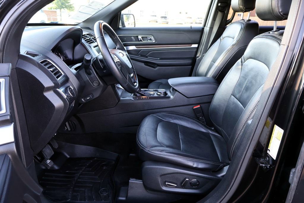 Certified 2017 Ford Explorer Limited AWD/4WD image 31