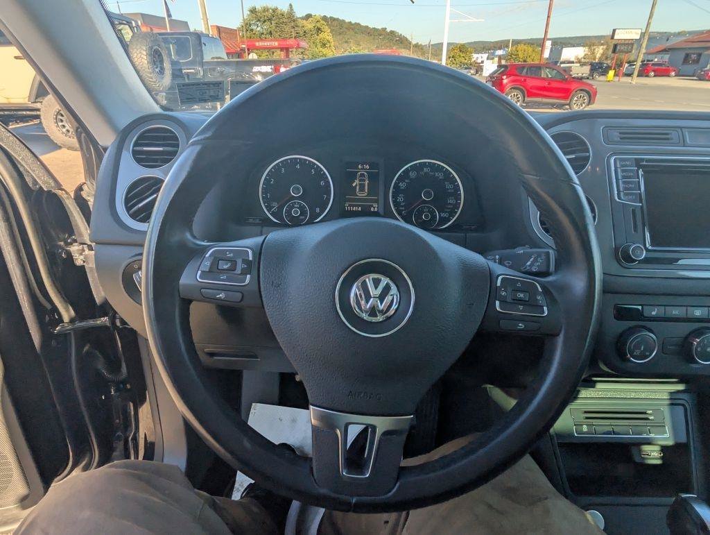 Used 2017 Volkswagen Tiguan Wolfsburg Edition AWD/4WD image 22