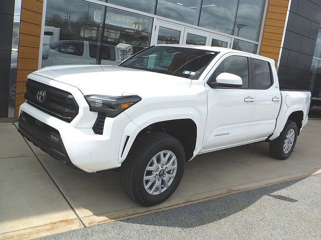 Used 2024 Toyota Tacoma SR5 AWD/4WD image 1