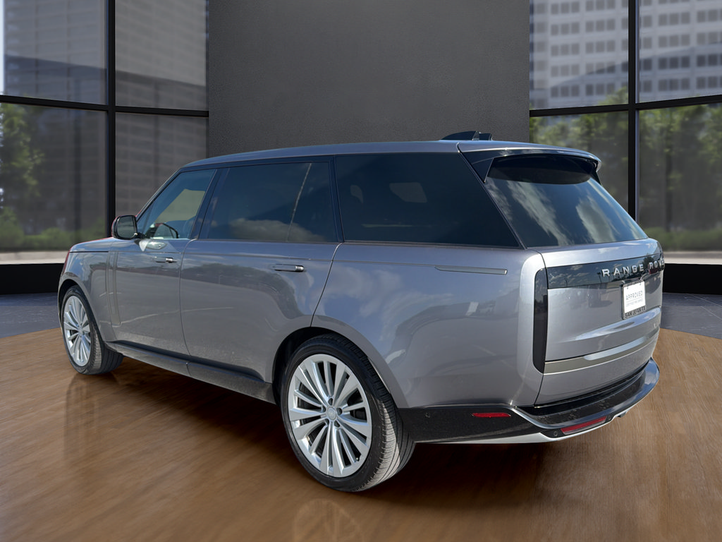 Used 2024 Land Rover Range Rover Long Wheelbase SE AWD/4WD image 9