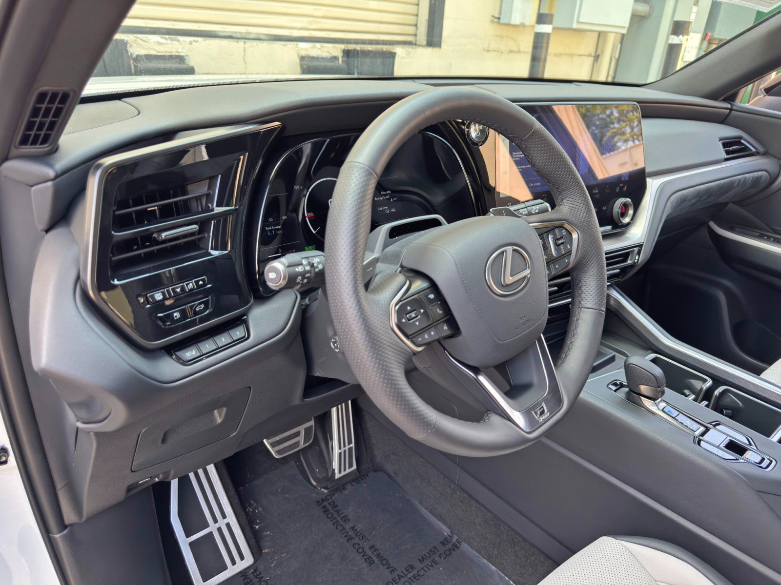 Used 2026 Lexus TX 500h AWD w/ Technology Package image 13