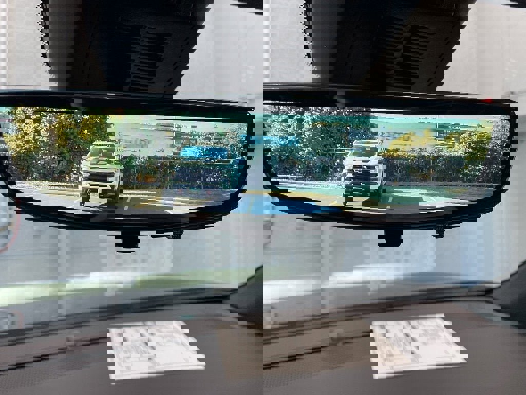 New 2025 Chevrolet Equinox ACTIV w/ Safety and Technology Package image 36