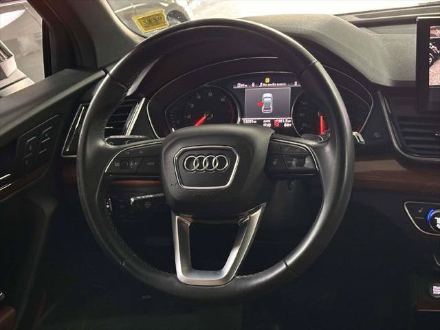 Used 2023 Audi Q5 2.0T Premium w/ Convenience Package AWD/4WD image 17