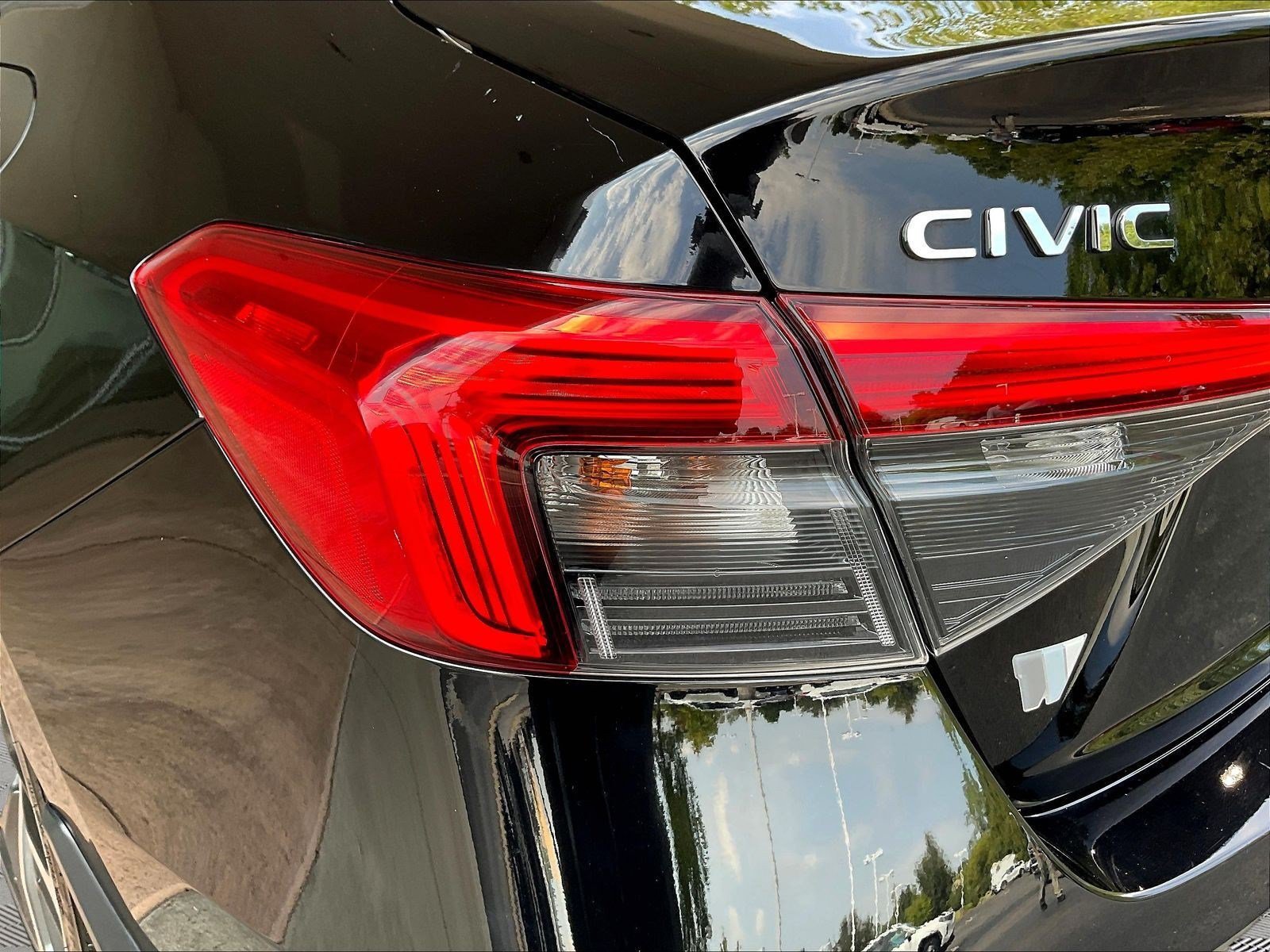 Used 2023 Honda Civic Touring image 22