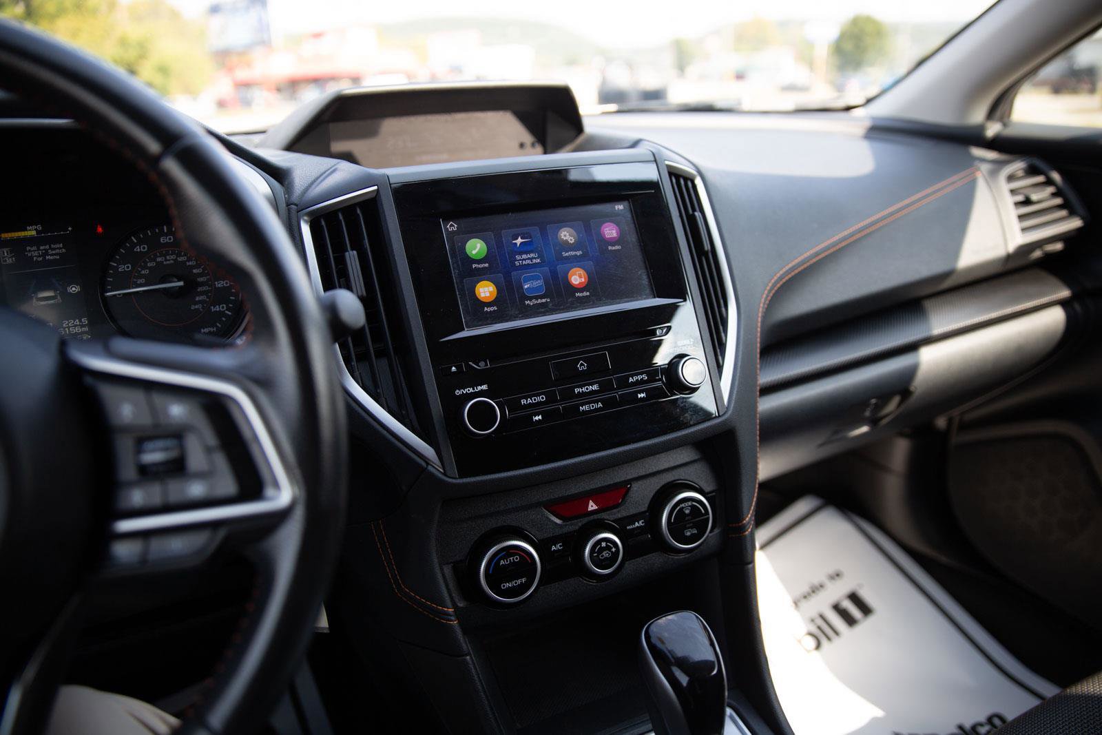 Used 2022 Subaru Crosstrek 2.0i Premium image 12