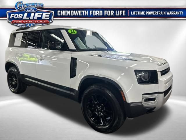 Used 2025 Land Rover Defender 110 S AWD/4WD image 7