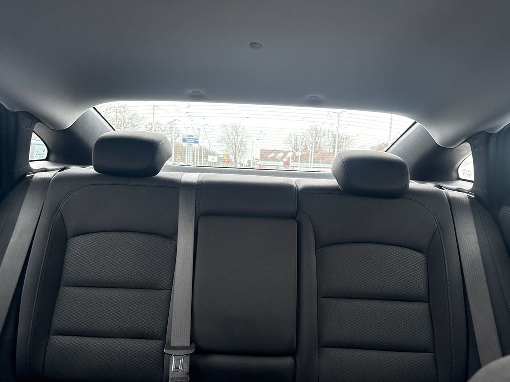 Used 2025 Chevrolet Malibu LT image 40