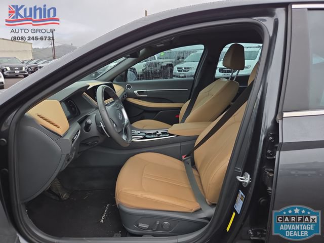 Used 2022 Hyundai Sonata Limited w/ Preferred Accessory Package FWD image 9