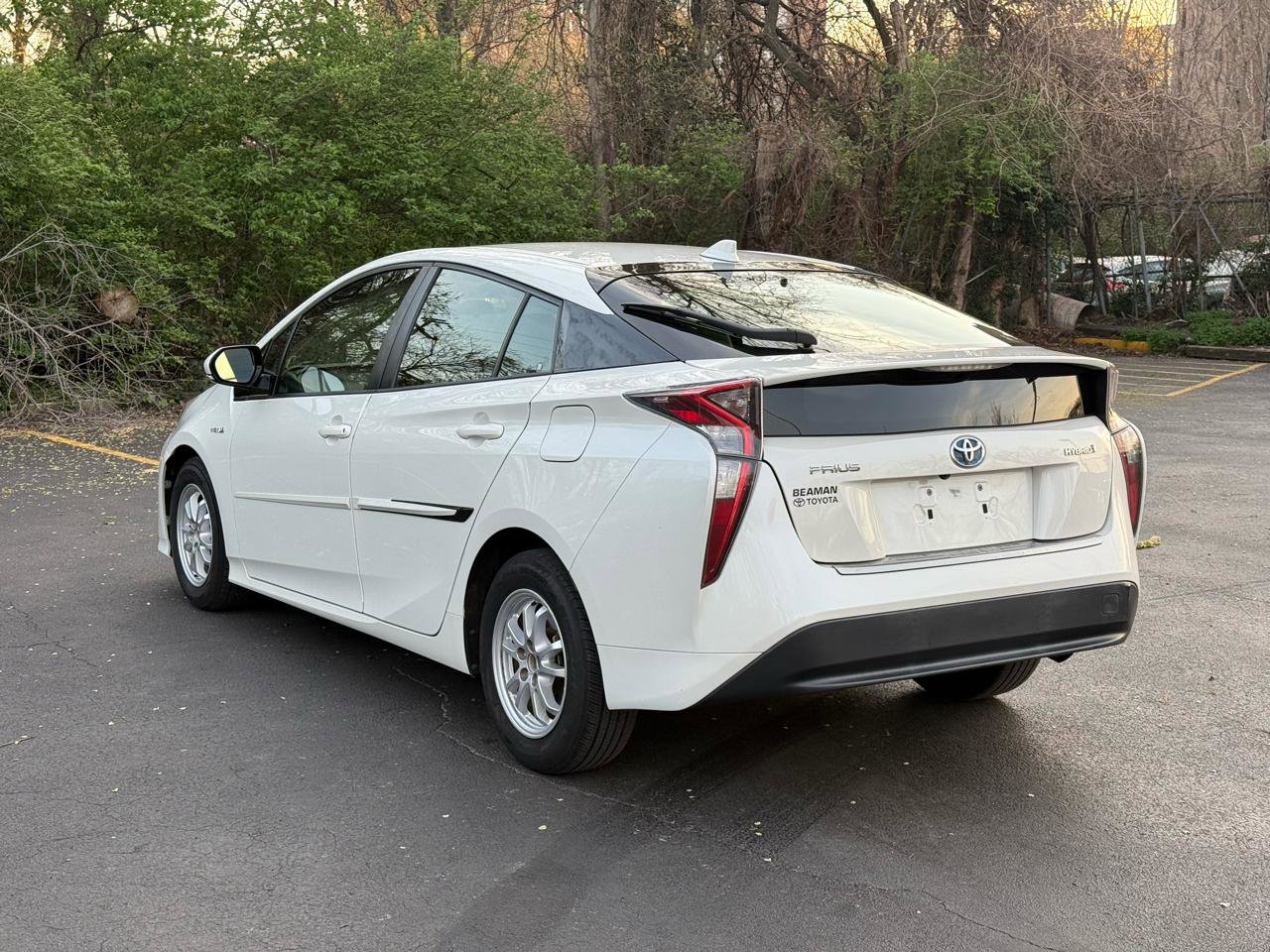 Used 2016 Toyota Prius Three w/ Protection Package FWD image 5