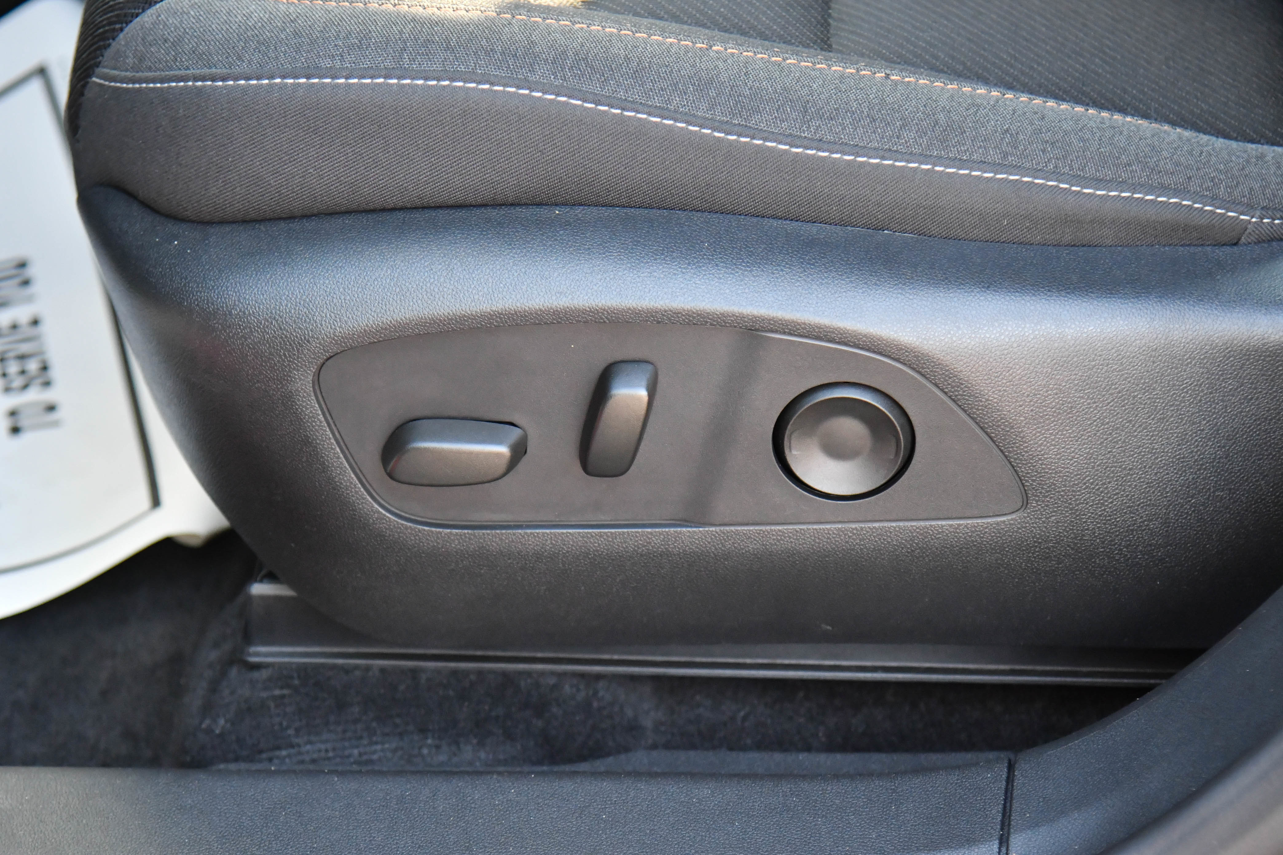 Used 2024 Honda Prologue EX image 17