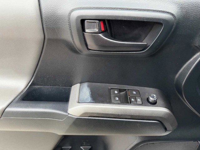 Used 2017 Toyota Tacoma SR5 image 20