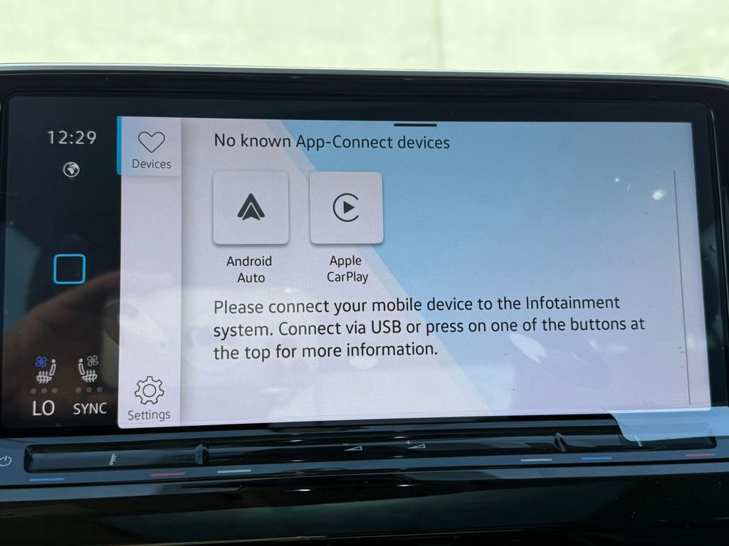 Certified 2025 Volkswagen Atlas SE image 11
