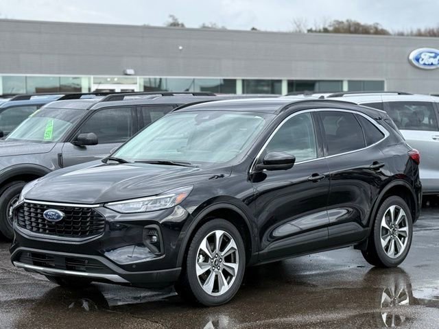 Certified 2024 Ford Escape Platinum AWD/4WD image 36