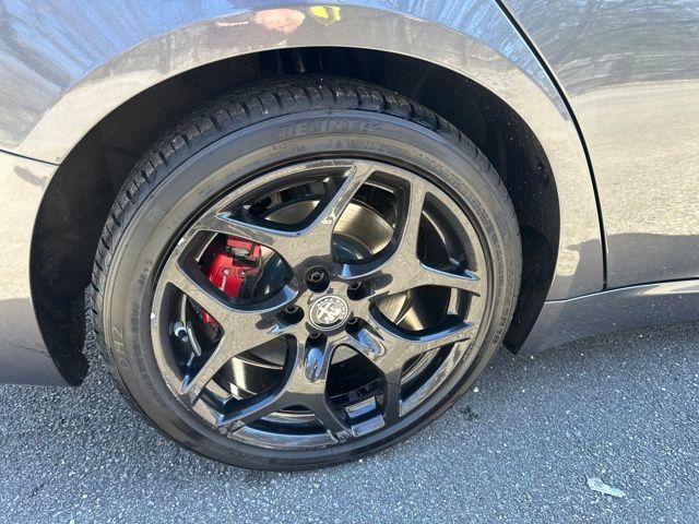 Used 2023 Alfa Romeo Giulia Ti w/ Active Assist Plus Package image 12