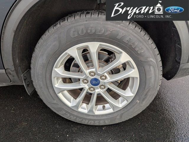 Used 2022 Ford Escape SE w/ Convenience Package image 12