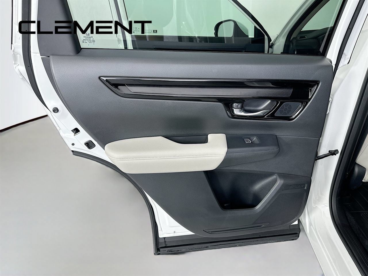 Used 2025 Honda CR-V EX-L image 31