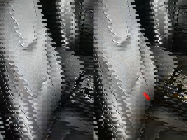 Used 2019 Ford Edge Titanium w/ Equipment Group 301A image 5