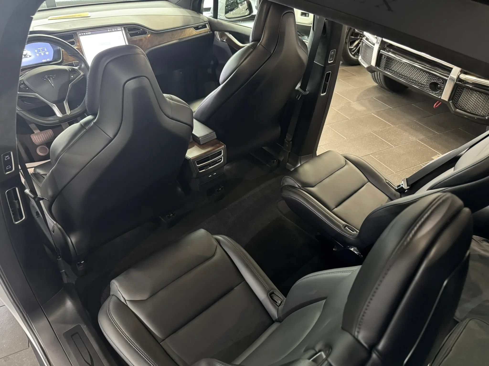 Used 2018 Tesla Model X 75D AWD/4WD image 12