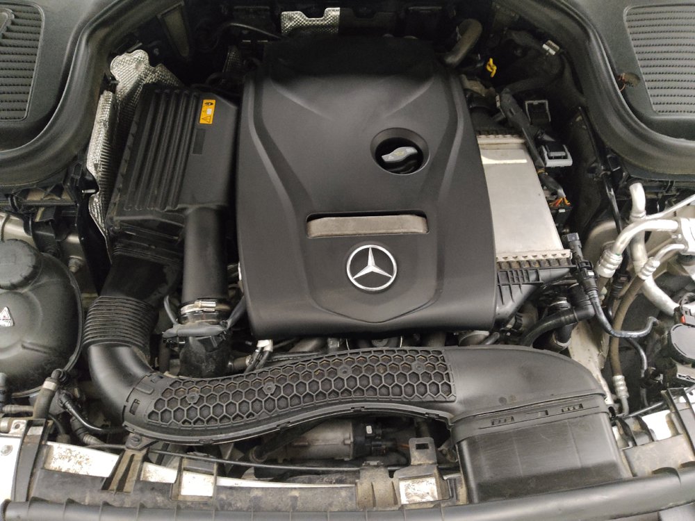 Used 2019 Mercedes-Benz GLC 300 4MATIC image 30