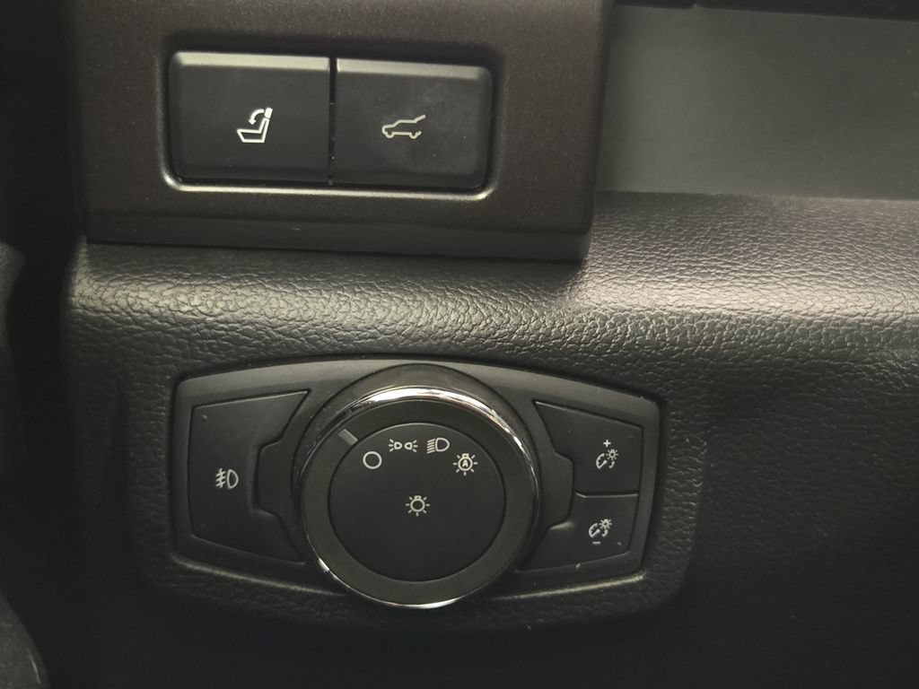 Used 2020 Ford Expedition Max Limited w/ Equipment Group 301A RWD image 22