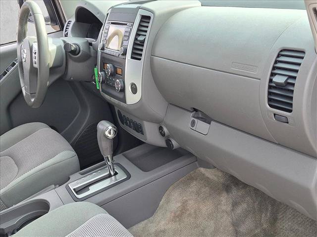 Used 2017 Nissan Frontier SV w/ SV Value Truck Package RWD image 18