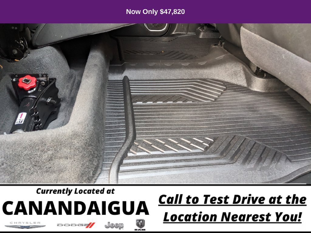 Used 2025 Chevrolet Silverado 1500 RST AWD/4WD image 22