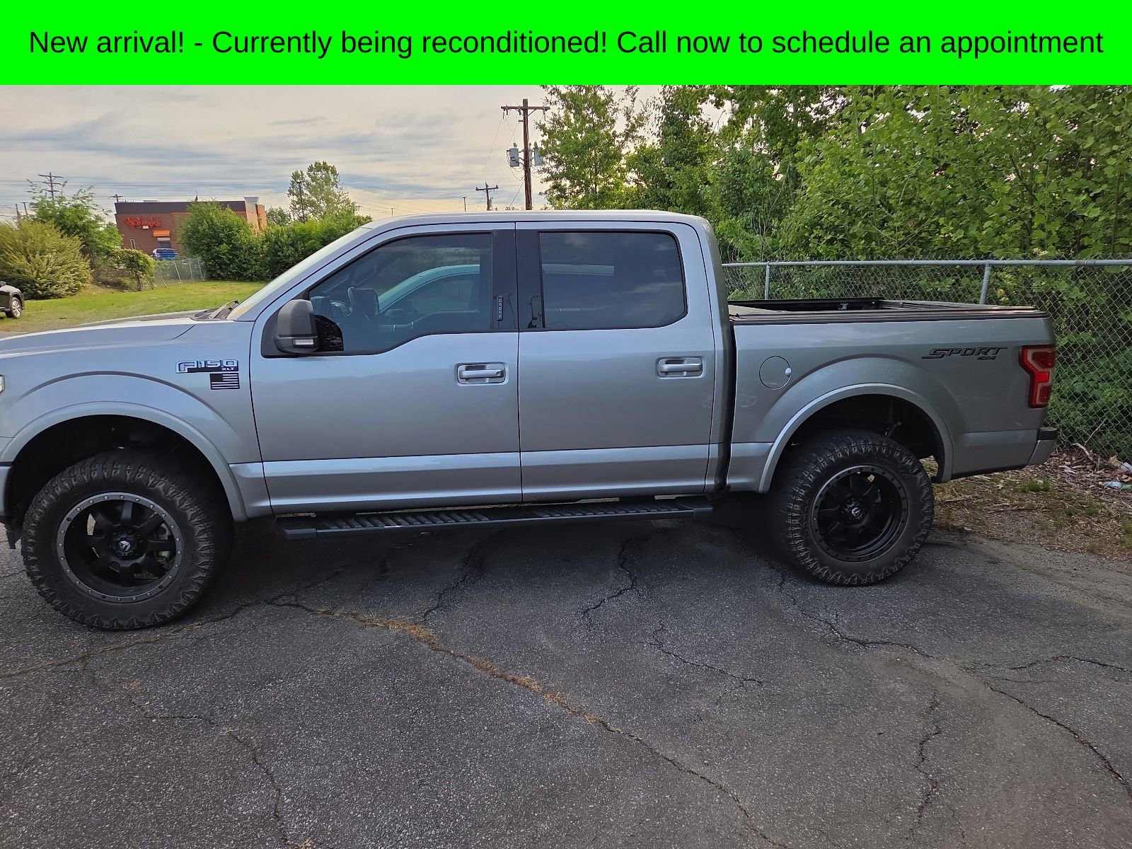 Used 2020 Ford F150 XLT w/ Equipment Group 302A Luxury AWD/4WD image 4