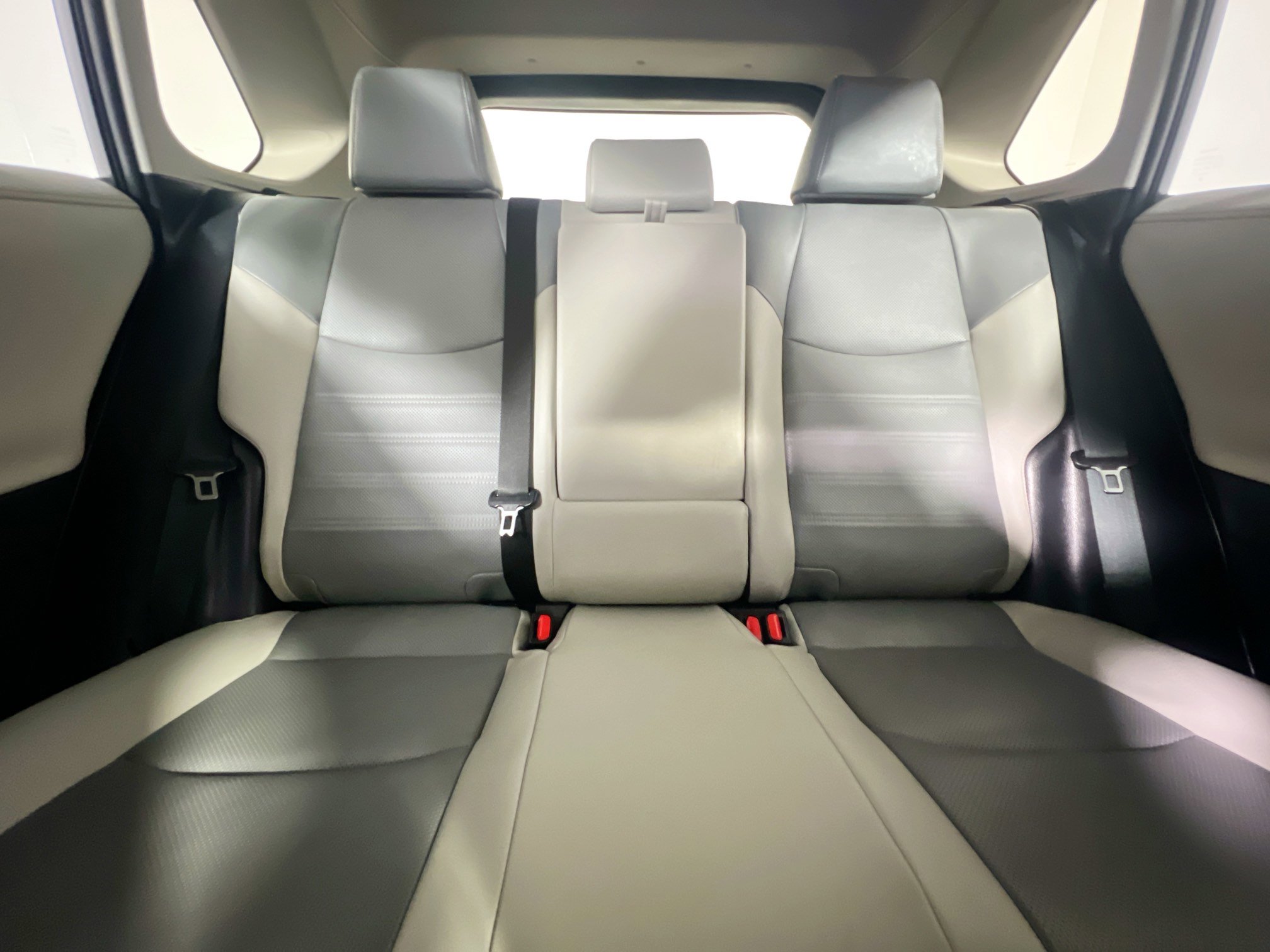 Used 2024 Toyota RAV4 Limited image 33