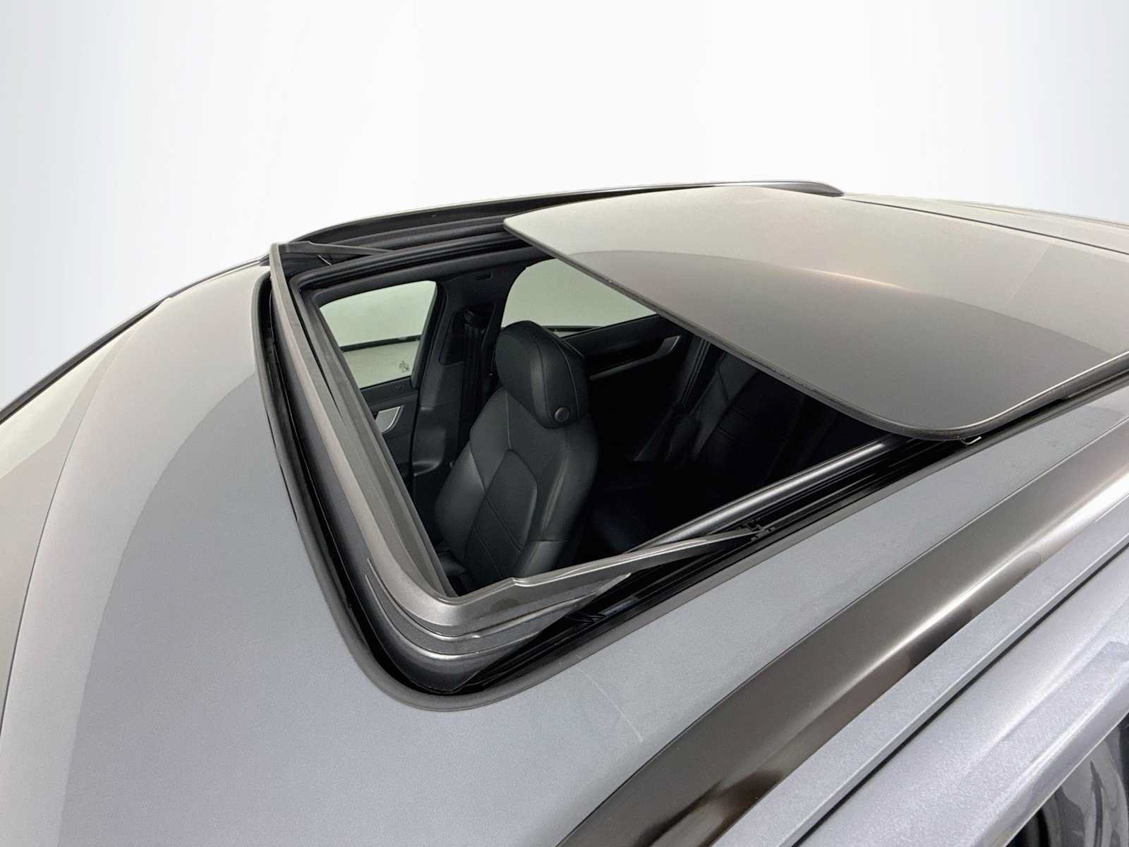 New 2026 Porsche Cayenne AWD/4WD image 22