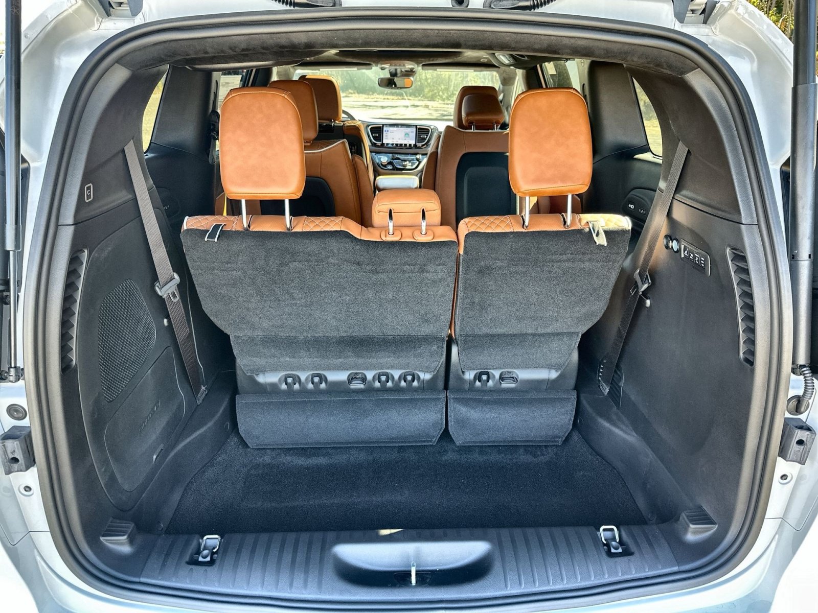 New 2026 Chrysler Pacifica Pinnacle FWD image 27