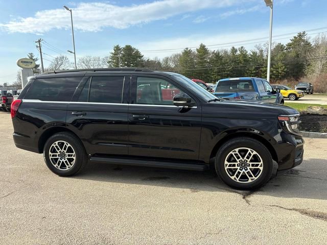 Used 2025 Ford Expedition Active image 2